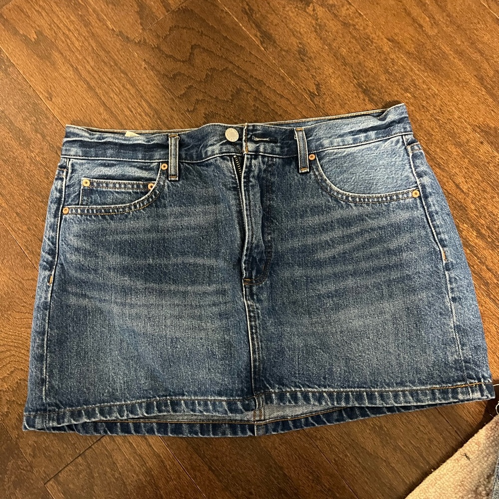 Aritzia Denim Forum 90s Ricci Jean skirt